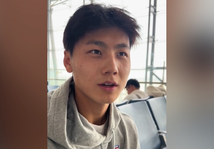  為何半場過后不久被換下？毛偉杰：兩條腿特別緊，李導(dǎo)怕我受傷